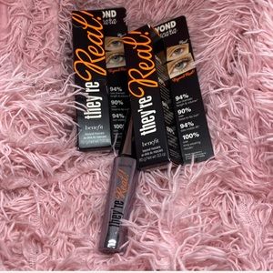 Benefit “they’re real” mascara